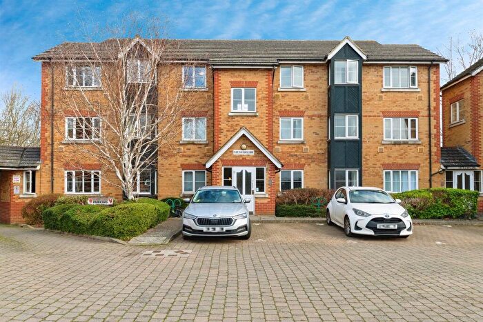 2 Bedroom Apartment For Sale In Riversmeet, Hertford, SG14