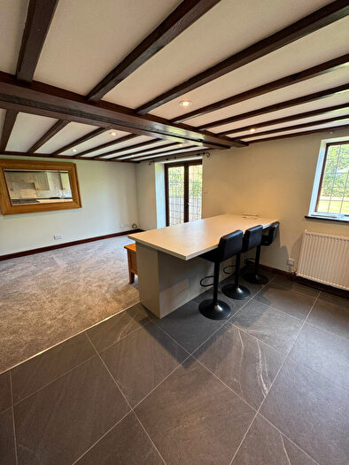2 Bedroom Barn Conversion To Rent In Wilicote Pastures, CV37