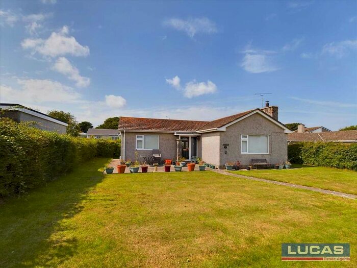 3 Bedroom Detached Bungalow For Sale In Ffordd Eleth, Moelfre, LL72