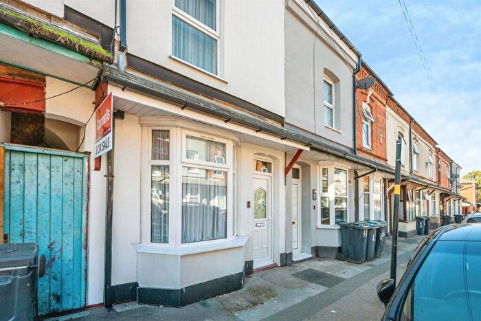 3 Bedroom Terraced House For Sale In Jardine Road, Birmingham, B6