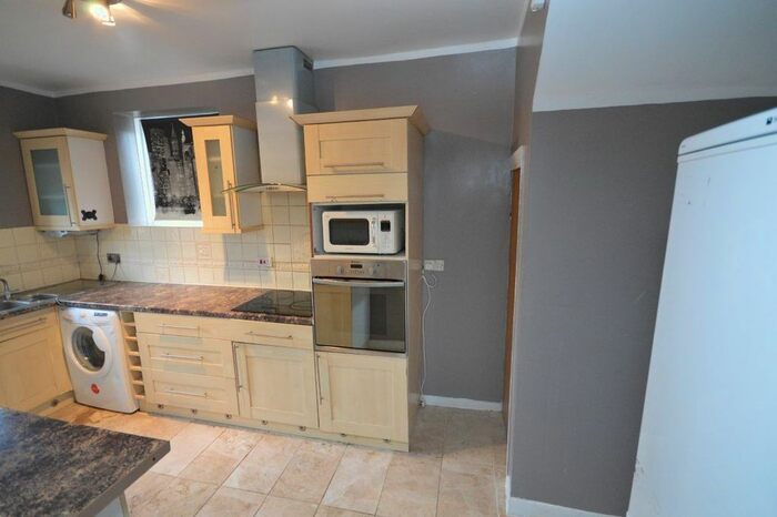 3 Bedroom Terraced House To Rent In Bushgrove Road, Becontree, Dagenham RM8