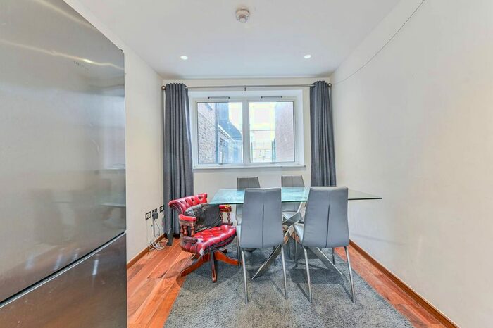2 Bedroom Maisonette To Rent In London, Victoria, London, SW1V