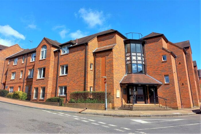 2 Bedroom Retirement Property For Sale In Winchester City Centre, SO23