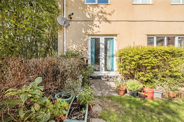 1 Bedroom Flat For Sale In Harmer Close, Bristol, Somerset, BS10