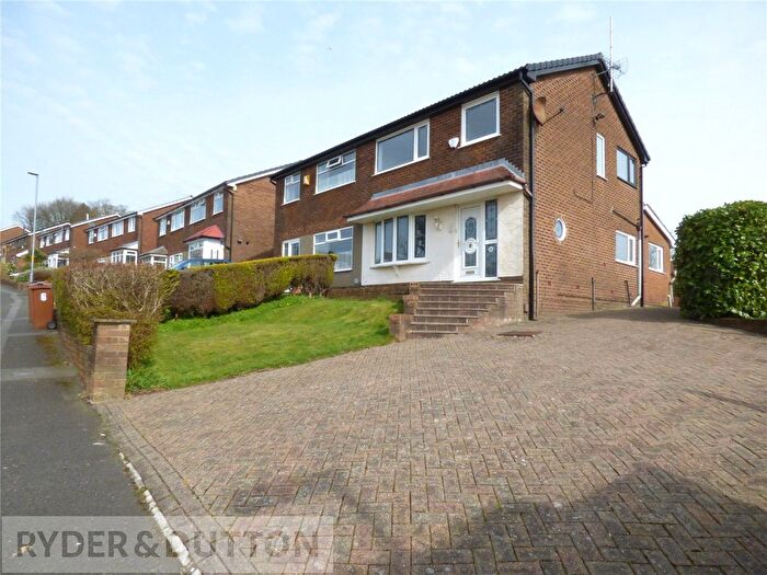 3 Bedroom Semi Detached House To Rent In Beechwood Drive, Royton, Oldham, Greater Manchester, OL2