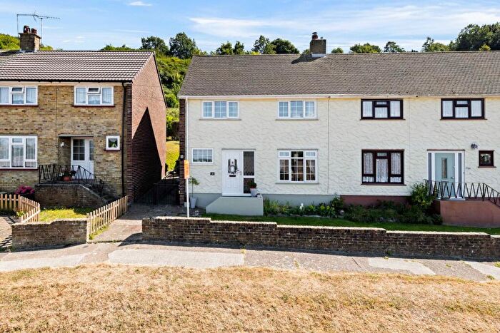 3 Bedroom End Of Terrace House For Sale In Westbury Crescent, Dover, CT17