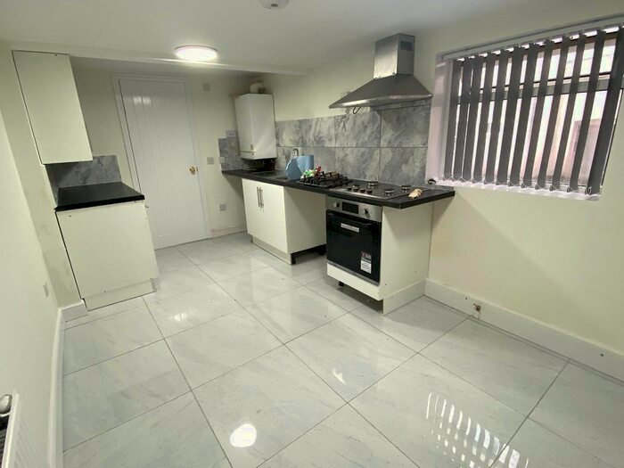 1 Bedroom Flat To Rent In Wellington Street, Luton, LU1
