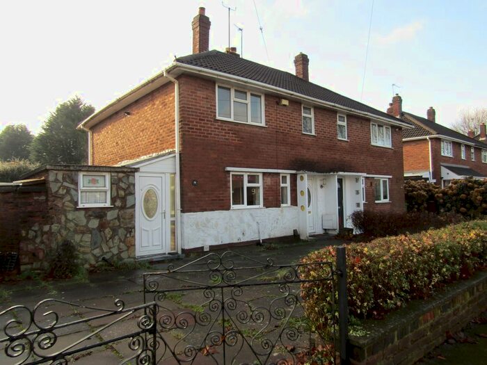 2 Bedroom Semi-Detached House To Rent In Lodge Road, Darlaston, Wednesbury, WS10