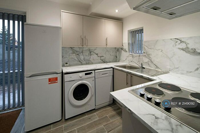 4 Bedroom Semi-Detached House To Rent In Marshfield Road, Bristol, BS16