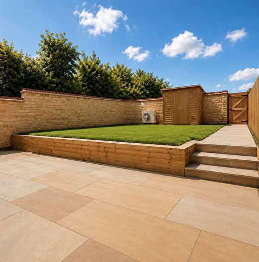 3 Bedroom Semi-Detached House For Sale In Hedgerow Gardens. Thornborough., MK18