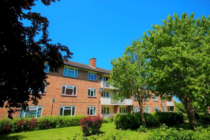 2 Bedroom Flat To Rent In Headington, OX3