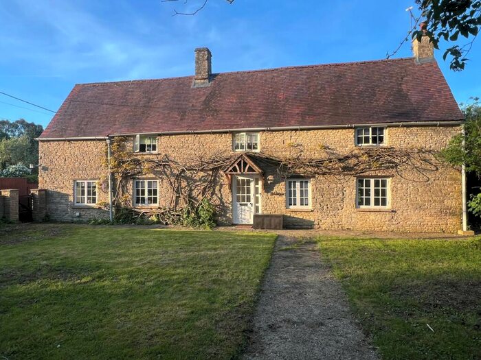 5 Bedroom Equestrian Facility For Sale In Standlake, Oxfordshire, OX29