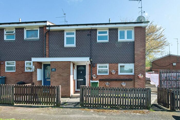 2 Bedroom Maisonette For Sale In St Matthews Road, Oldbury, B68