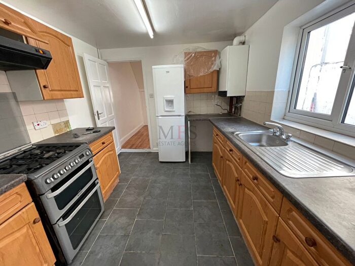 3 Bedroom Terraced House To Rent In Hammond Road, Southall, UB2