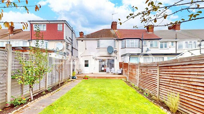 3 Bedroom End Of Terrace House For Sale In Park View, Wembley, HA9