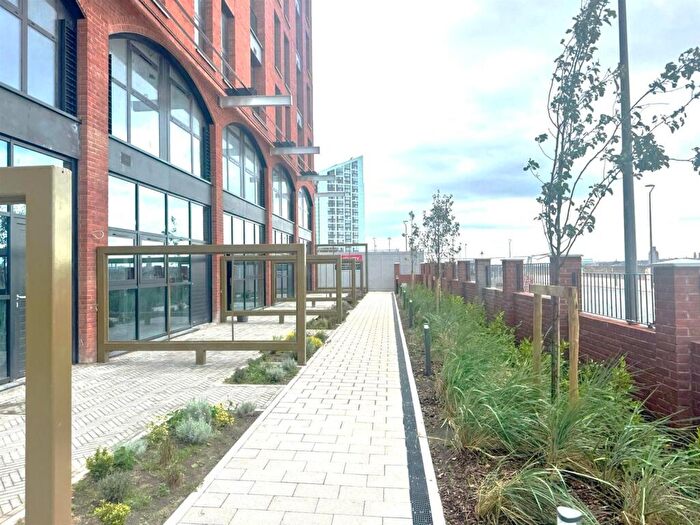 1 Bedroom Flat To Rent In Jesse Hartley Way, Liverpool, L3