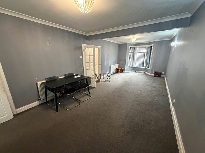 4 Bedroom Terraced House To Rent In Oswald Road, Southall, UB1