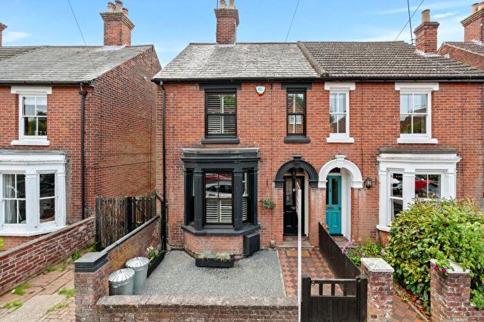 3 Bedroom Semi Detached House For Sale In Irvine Road, Colchester, Essex, CO3