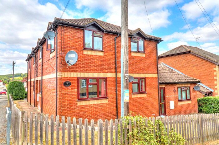 1 Bedroom Flat For Sale In King Street, Piddington, HP14