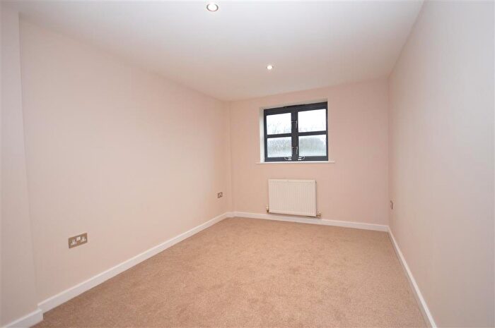 2 Bedroom Apartment To Rent In Station Road, Kettering, NN15