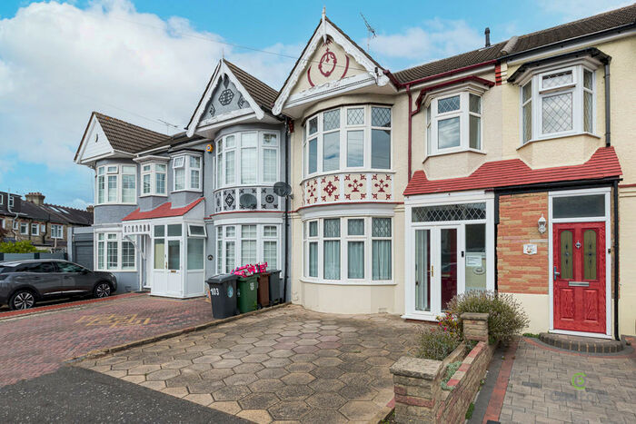 3 Bedroom Terraced House To Rent In Nelson Road, Chingford, E4