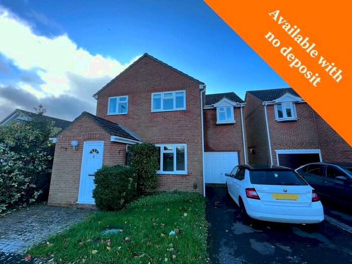 4 Bedroom Detached House To Rent In Fareham, PO14