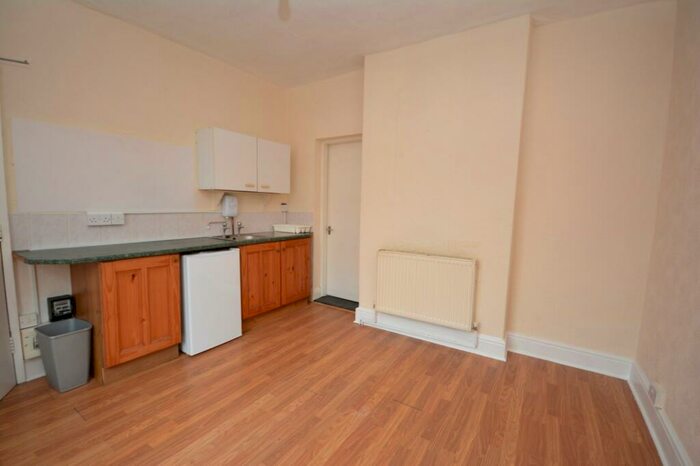 Studio To Rent In Nantwich Road, Crewe, CW2