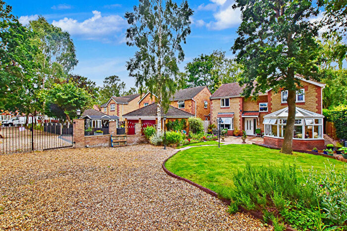 4 Bedroom Detached House For Sale In Sycamore Crescent, Lincoln, LN6