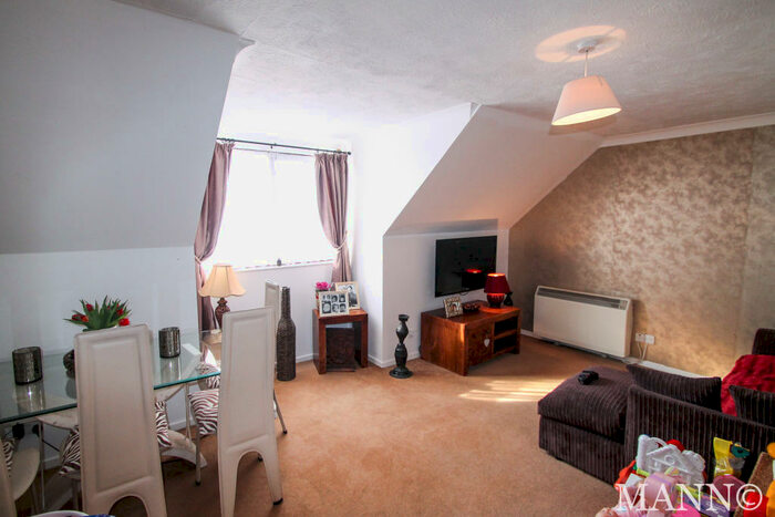 1 Bedroom Apartment To Rent In Overton Road, Sutton, SM2