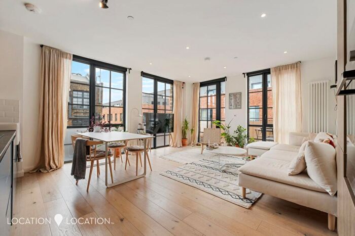 2 Bedroom Apartment To Rent In Berkshire Road, Hatch Building Berkshire Road, E9