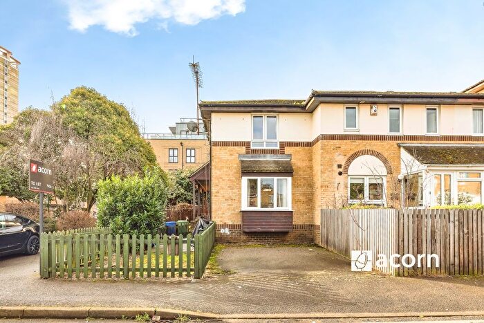 1 Bedroom Flat To Rent In Oxley Close, London, SE1