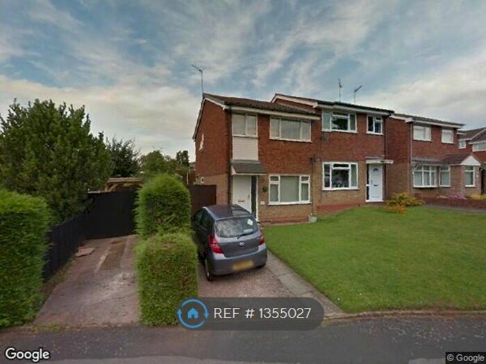 3 Bedroom Semi-Detached House To Rent In Barnfield Way, Stafford, ST17