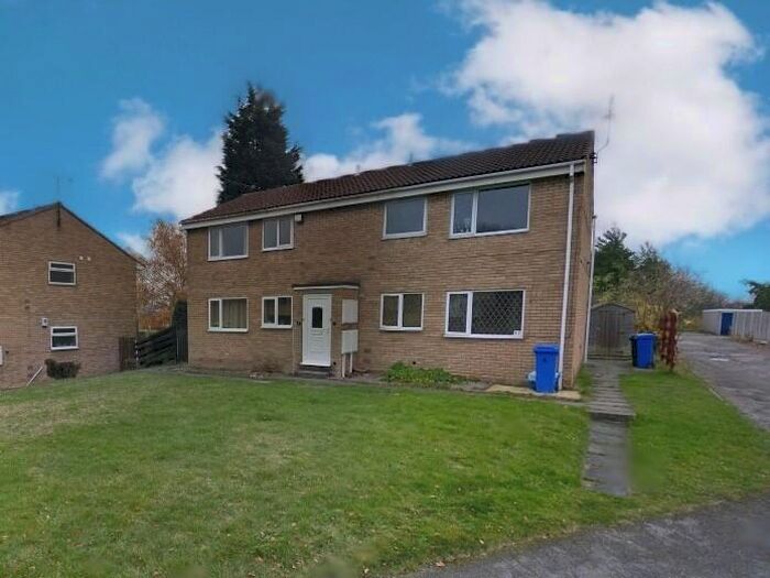2 Bedroom Flat To Rent In Meadowcroft Glade, Westfield, Sheffield, S20