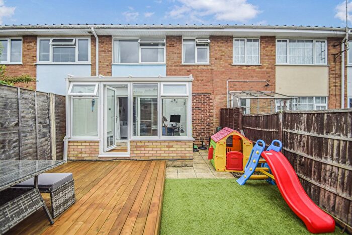 3 Bedroom Terraced House For Sale In Drake Close, Hartford, PE29