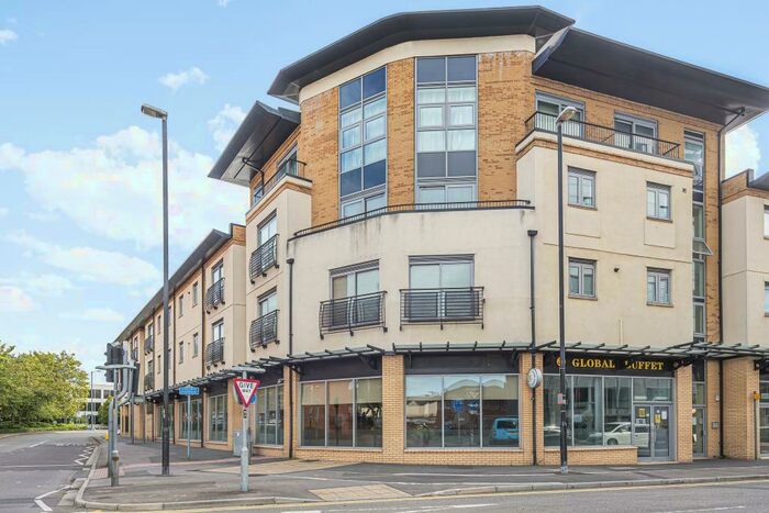 2 Bedroom Apartment To Rent In Linden Court, Town Centre, SN1