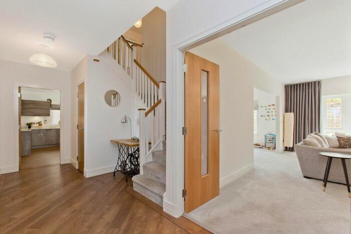 5 Bedroom Detached House For Sale In Kings View Crescent, Ratho, EH28