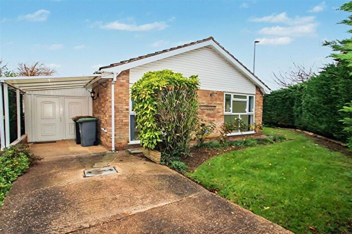 3 Bedroom Bungalow For Sale In Avon Drive, Bedford, MK41