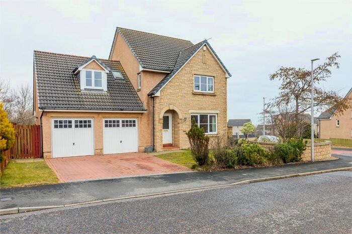 4 Bedroom Detached House For Sale In Chapelwell Place, Balmedie, Aberdeen, AB23