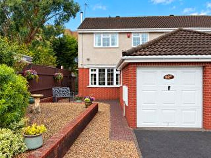 3 Bedroom End Of Terrace House For Sale In Crownleaze, Soundwell, BS16