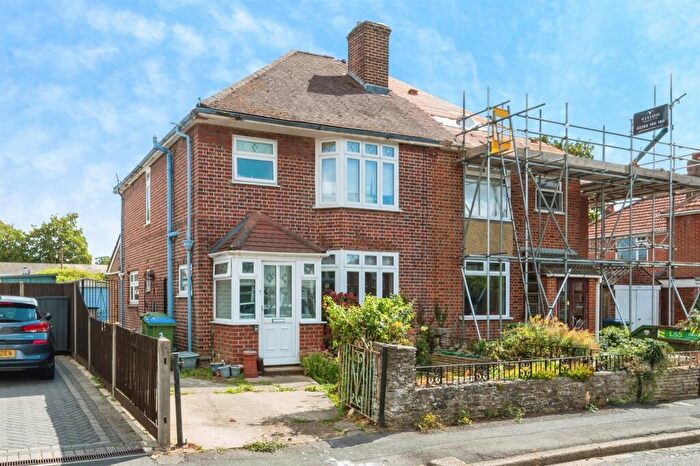 4 Bedroom Semi-Detached House For Sale In Mottisfont Close, Southampton, SO15
