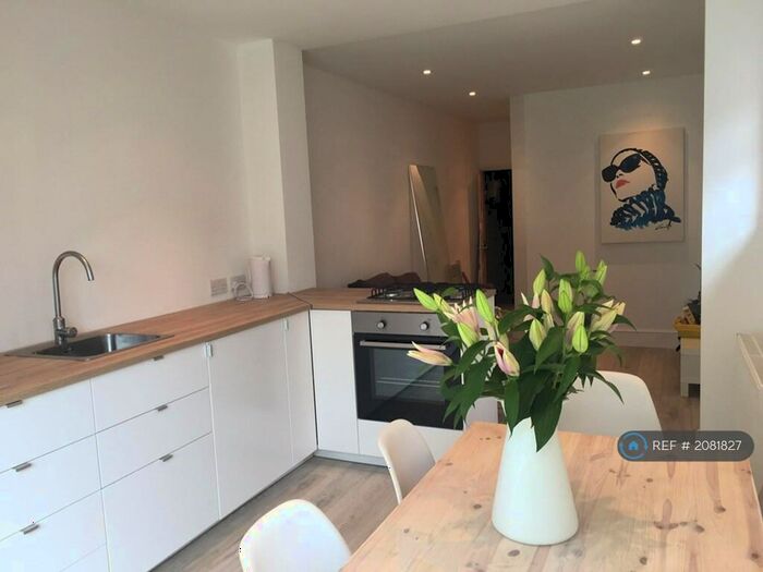 5 Bedroom Terraced House To Rent In York Road, London, E10