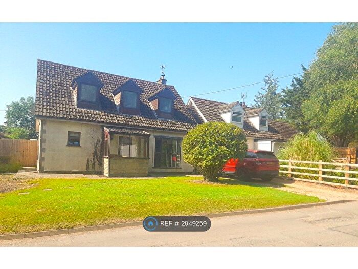 3 Bedroom Semi-Detached House To Rent In Oakley Road, Oxford, OX33