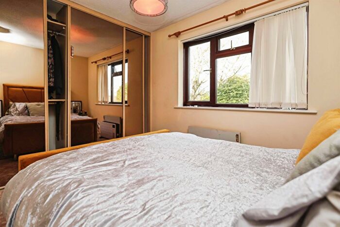 1 Bedroom Flat For Sale In Garratt Close, Oldbury, B68