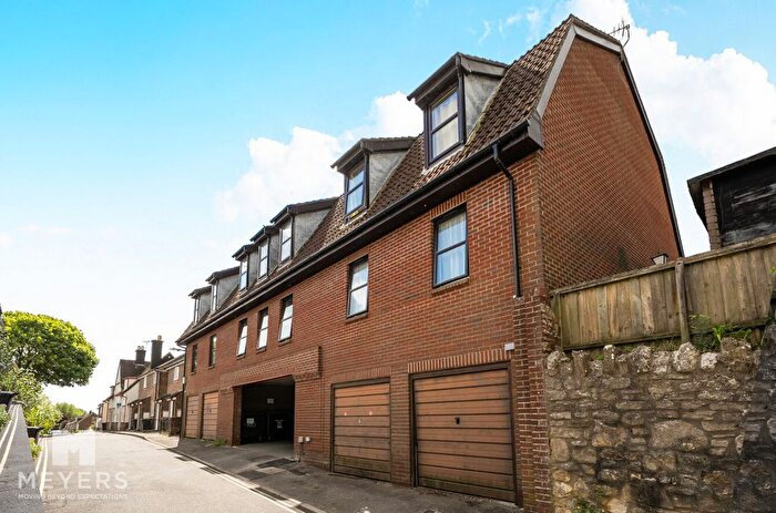 1 Bedroom Flat For Sale In Holloway Road, Dorchester, DT1
