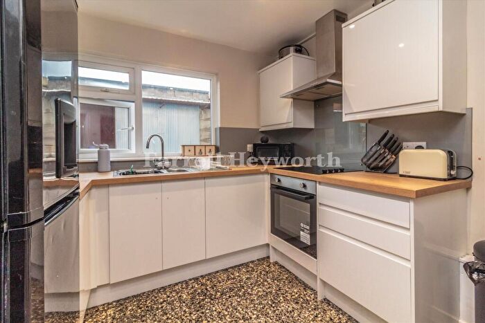 3 Bedroom House For Sale In Grange View, Warton, Carnforth, LA5