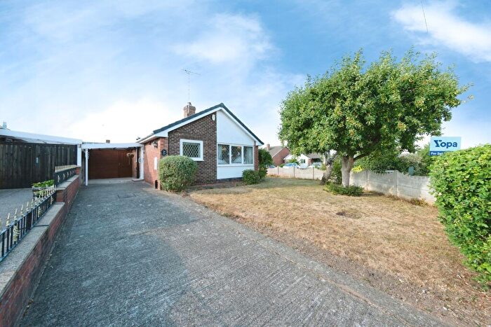 2 Bedroom Detached Bungalow For Sale In Worcester Avenue, Mansfield, NG19