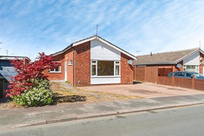 3 Bedroom Detached Bungalow For Sale In The Paddocks, Brandon, IP27