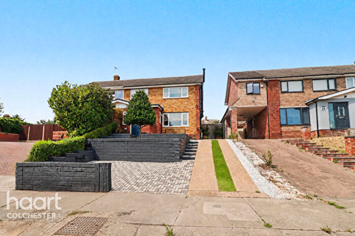 3 Bedroom Semi-Detached House For Sale In Booth Avenue, Colchester, CO4