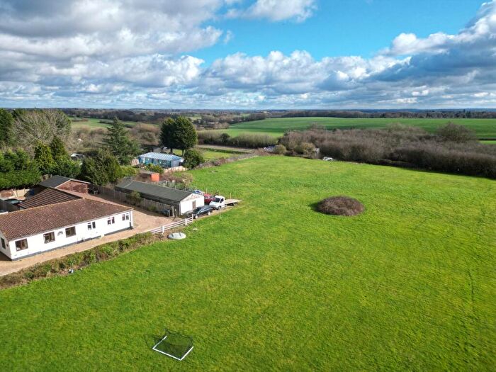 5 Bedroom Detached Bungalow For Sale In Flaunden Lane, Bovingdon, HP3