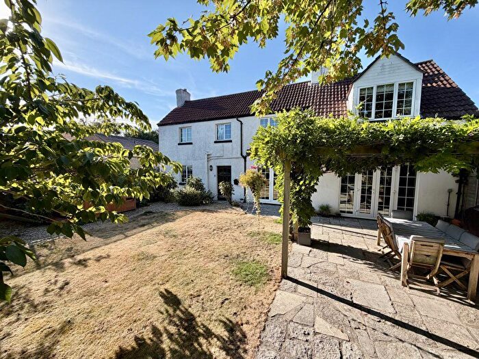 4 Bedroom Detached House For Sale In Roping Road, Yeovil, Somerset, BA21